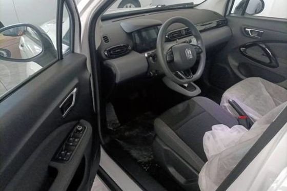 kleine elektrische SUV Fahrzeuge Leapmotor T03 CLTC 403km EV SUV Autos 100km/h