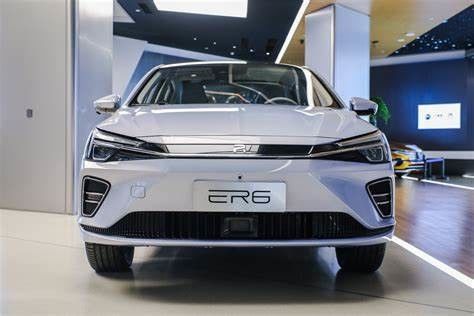 Feifan-Wunder ER6 erstrecken lang sich Rad automatisches Hochgeschwindigkeits-SUV EV-Autos FWD 4