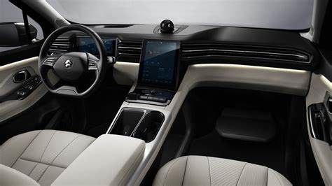 Hochgeschwindigkeitssteuerung Links Nio EV Car ES8 SUV Kompakte Elektrofahrzeuge