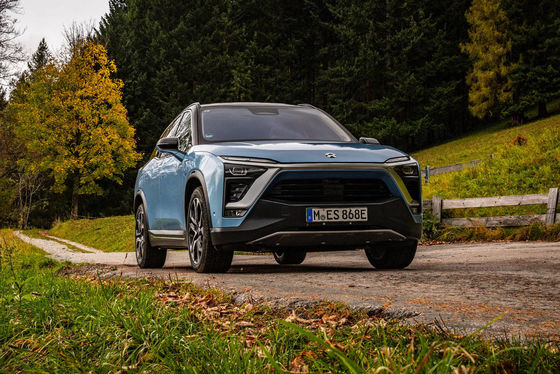 Hochgeschwindigkeitssteuerung Links Nio EV Car ES8 SUV Kompakte Elektrofahrzeuge