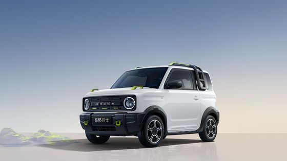 2023 Mini-Elektroauto Kleines chinesisches Elektrofahrzeug mit einem Bronco-Gesicht bei Geely Panda Knight 200km Reichweite