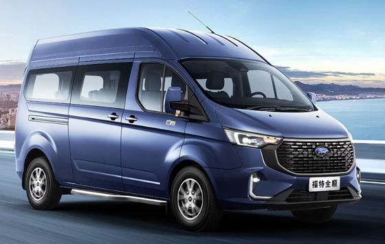 Ford Transit Pure Electric mit 15 Sitzplätzen