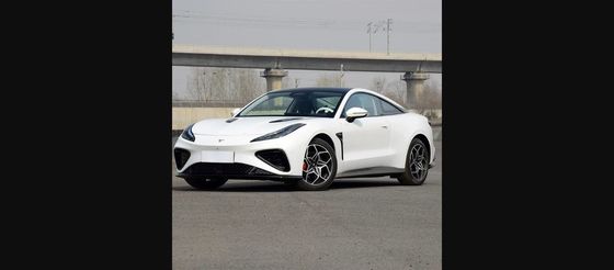 64.27kwh Batteriebetriebene Fahrzeuge @NEZHA GT 560km Reichweite Energieeinsparende 2 Türen 4 Sitz Hardtop Sportwagen