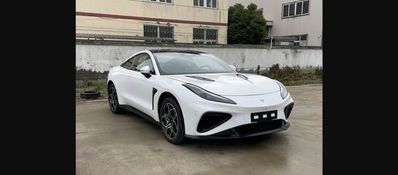 64.27kwh Batteriebetriebene Fahrzeuge @NEZHA GT 560km Reichweite Energieeinsparende 2 Türen 4 Sitz Hardtop Sportwagen