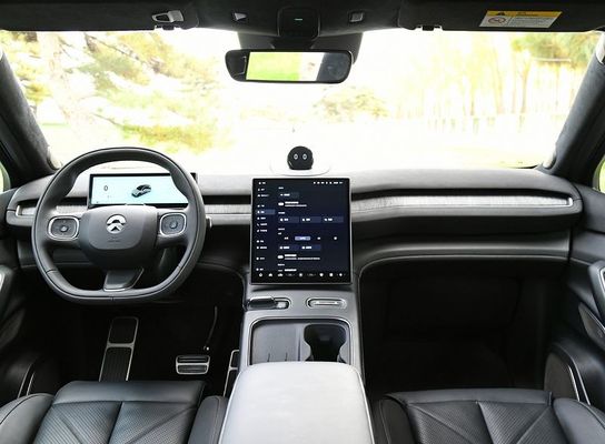 SUV bei NIO EC7 75kWh Elektroauto mit Motor mit 480 kW