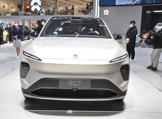 SUV bei NIO EC7 75kWh Elektroauto mit Motor mit 480 kW