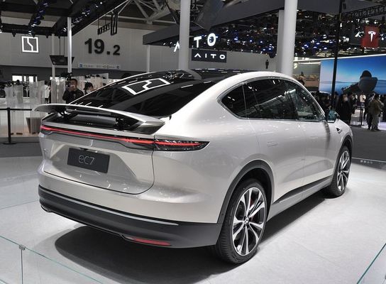 SUV bei NIO EC7 75kWh Elektroauto mit Motor mit 480 kW