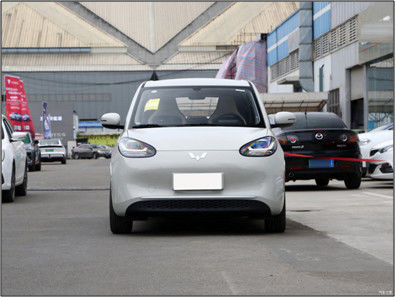 203km Reichweite Führende Marke Wuling Bingo Mini EV Hochgeschwindigkeits Elektrofahrzeug