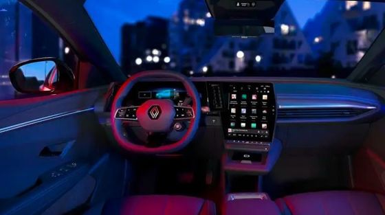 Langfristige Probefahrt mit Renault Megane E-Tech Batterie mit einer Kapazität von 40/60 kWh mit einer Reichweite von etwa 158/208 Meilen