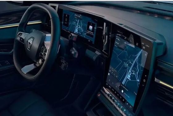 Langfristige Probefahrt mit Renault Megane E-Tech Batterie mit einer Kapazität von 40/60 kWh mit einer Reichweite von etwa 158/208 Meilen