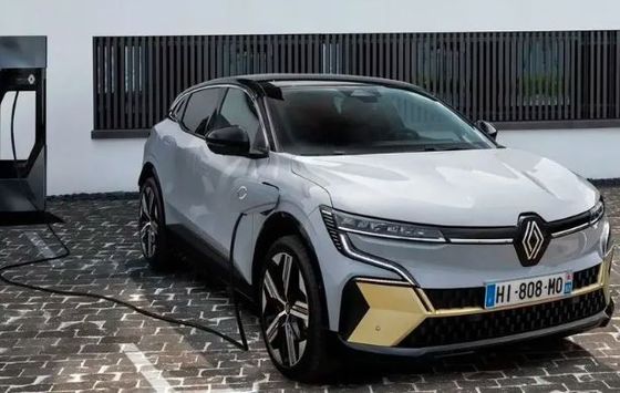 Langfristige Probefahrt mit Renault Megane E-Tech Batterie mit einer Kapazität von 40/60 kWh mit einer Reichweite von etwa 158/208 Meilen