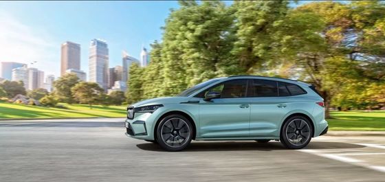 Komfortabel genug zu fahren&empfehlenswert schnell bei Skoda Enyaq iv80 82kWh Batterie Einzelmotor,Hinterradantrieb Elektroauto