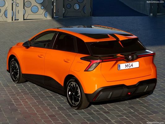 New Energy 2024 heißeste rein elektrische Fahrzeug MG4 EV mit 250N.m Drehmoment Max. 986l Extra großer Kofferraum