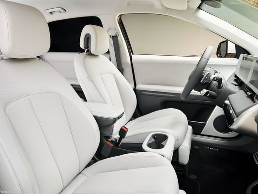 neue Familie von vollelektrischen Autos von Hyundai Ioniq5 Charmant, futuristisches Design mit 430km Reichweite