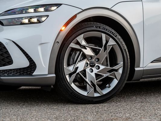 Genesis GV60 Upmarket All Electric Familienwagen mit 76,4kwh Batterie 350Nm von Drehmoment Boost & Drift Modell