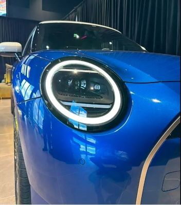 Kommt ins Jahr 2024 Neueste rein elektrische Mini Cooper Hatch 4-Türer/5-Sitzer mit großem Raum