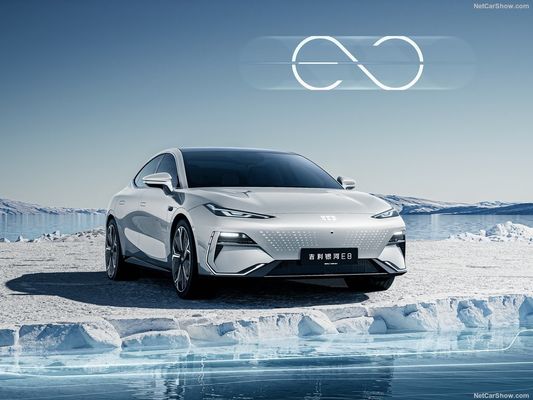 Geely Galaxy E8 Ev Elektroauto 2024 550Kw Max Neue Energie Fahrzeug Limousine Mit Einem Motor Bei 190km/H Max-Geschwindigkeit