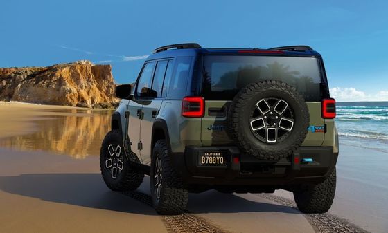 Kommen wird der vollelektrische SUV 2024 Jeep Recon EV mit klappbaren Dachdecken, entfernbaren Türen und Krabbelsteinen.