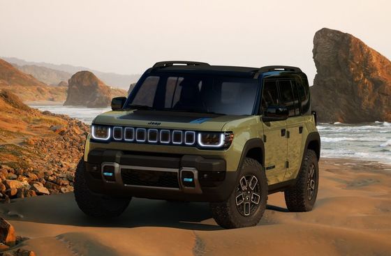Kommen wird der vollelektrische SUV 2024 Jeep Recon EV mit klappbaren Dachdecken, entfernbaren Türen und Krabbelsteinen.
