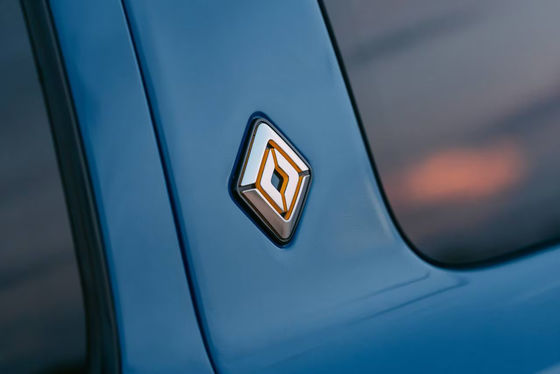 2023 RIVIAN R1S Vier Motoren 800 P.S. Reichweite 660 km erreicht 60 mph in 3,1 s alle elektrische Antriebsstrang W 7 Sitze gehobenes Carbin