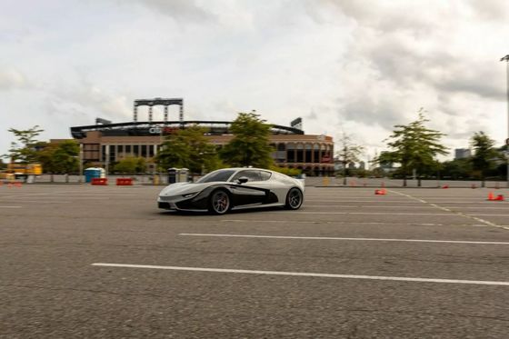 2024 Mullen GT Pure Electric Sportwagen mit 380km Reichweite 4.2s 0-100km/h Beschleunigung