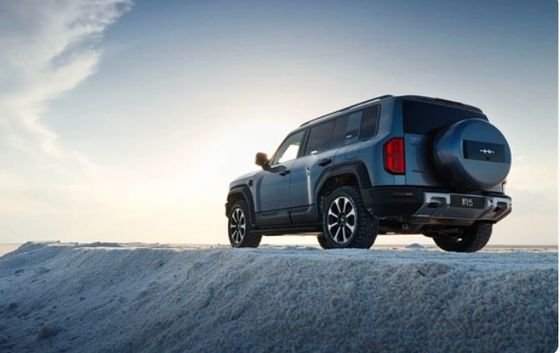 Neuer elektrischer Allradantrieb PHEV Byd Formel Leopard 5 mit maximaler Leistung von 505 kW und maximalem Drehmoment von 760 N·m.