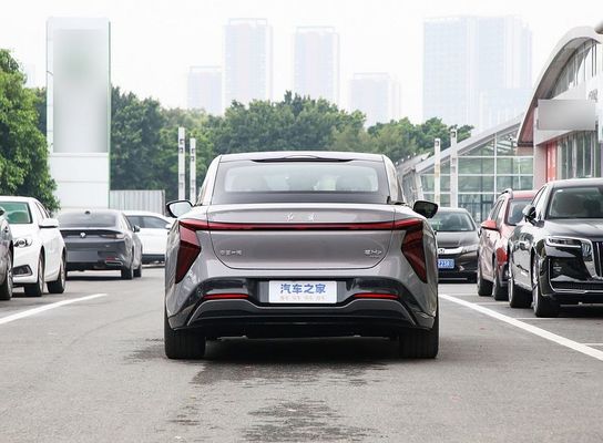 Reines Elektrofahrzeug China Berühmte Marke Hongqi EH7 2024 600km Pro Mit 600km Langstrecken und 4 Türen/5 Sitz Sedan