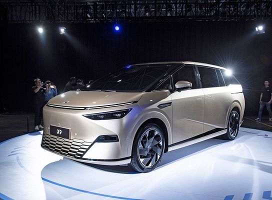 Großhandel Elektroauto Neue Gebrauchtwagen XPENG X9 2024 Groß Mpv 4dw 5 Tür 7 Sitz Xiaopeng X9 Groß Suv Energiefahrzeug