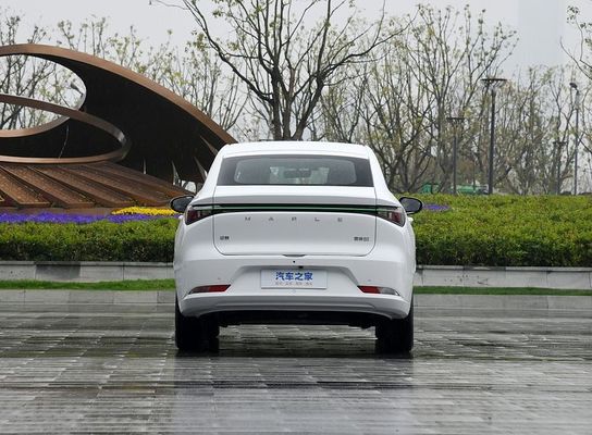 Reines Elektrofahrzeug Geely Cao Cao 60 EV mit austauschbaren Batterien und einer Reichweite von 415 km und 150 km/h Höchstgeschwindigkeit