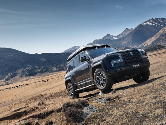 Vorverkauf 2024 Peking Auto Show BYD Yangwang U8 2024 Luxus Offroad Fahrzeug 1197 PS 4Motor 4wd Elektroauto Byd U8 Hybrid