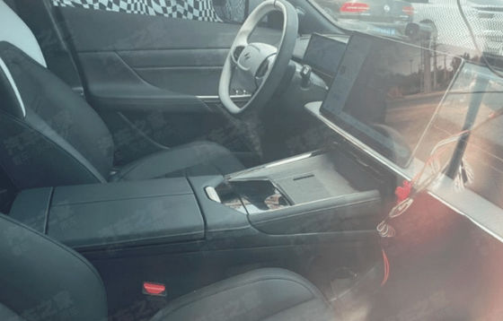 Vorverkauf 2024 Neuestes reines Elektrofahrzeug Dongfeng Eπ 008 Ev 5 Türen/6 Sitzplätze SUV CLTC 636km 200kw MotorpowerNeues EV CAR