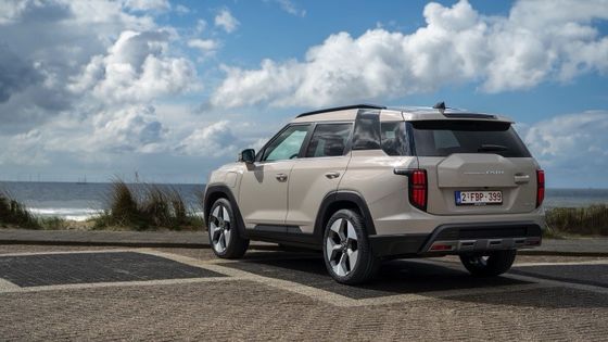 Neues rein elektrisches Fahrzeug KGM Torres EVS 109mph Höchstgeschwindigkeit 152kw 207PS Maximale Leistung Ready To Go Rein elektrisches Auto