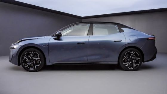 Heute wurde das neueste LYNK & CO 07 EM-P 126km langen Reichweite pro PHEV 160 kW Elektromotor & 350N.m Drehmoment neue Energiefahrzeug