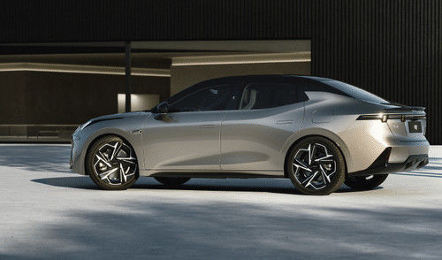 Heute wurde das neueste LYNK & CO 07 EM-P 126km langen Reichweite pro PHEV 160 kW Elektromotor & 350N.m Drehmoment neue Energiefahrzeug