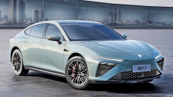 Händler wollen NETA S 2024 4-Türer Fastback Limousine Hybrid Elektroauto Leistung bis 231ps 0-100kmph Beschleunigung in 8,6s