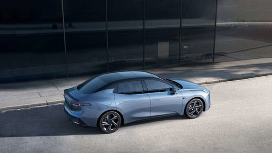 Leistungsstarkes neues Hybrid-Auto LYNK&CO 07 EM-P mit 163 PS und 255 Nm Drehmoment und 160 kW Motorleistung und 3 Geschwindigkeiten DHT-Getriebe