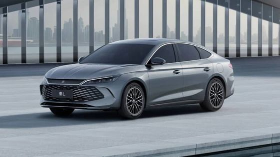 Neues Hybridfahrzeug 2024 BYD Qin L Dm-i 1.5T 101PS.L4 Motor mit 218PS Elektromotorenleistung 180km/h Höchstgeschwindigkeit