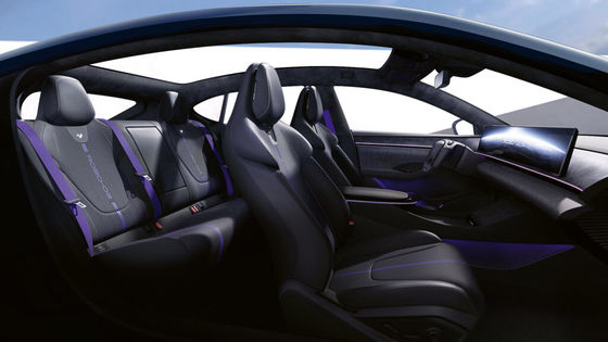 Vorverkauf Geely&Baidu Gemeinsame Marke Jiyue07 reines Elektrofahrzeug mit 200 kW/271 P.s Motorleistung 2WD Antrieb 4 Türen/5 Sitze