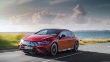 Elektrofahrzeug Mercedes-Benz EQE AMG 43 4MATIC 90,6kwh Batterie 450km Reichweite mit 350kw/476P.s Motorleistung