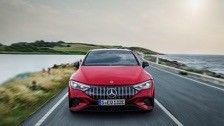 Elektrofahrzeug Mercedes-Benz EQE AMG 43 4MATIC 90,6kwh Batterie 450km Reichweite mit 350kw/476P.s Motorleistung