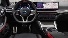 Rein elektrisches Fahrzeug hohe Leistung 450km Reichweite BMW i4 Beschleunigung 0-100km/h bei 3,9s 225km/h Höchstgeschwindigkeit 400kw Leistung