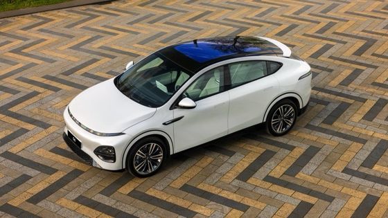 Xpeng G6 RWD Long Range Elektrofahrzeug SUV EV Elektrofahrzeug mit einer Motorleistung von 210 kW RWD Fahrt & 490km Reichweite