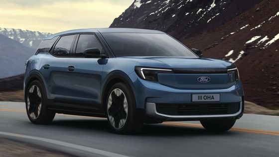 Bereit für den Start Pure Electric Crossover Ford Explorer AWD mit 532 km WLTP 250kw/340P.s Motorleistung und Höchstgeschwindigkeit 180km/h