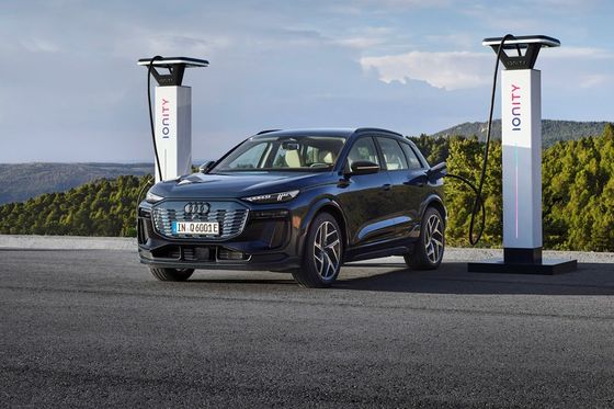 Lange Reichweite mit super schnellem 270kw Ladevorgang und großzügiger Ausstattung bei Audi Q6e-tron rein elektrischem Fahrzeug mit 285kw Leistung