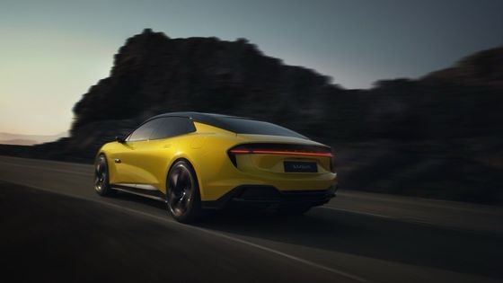 Lotus Emeya packt die neue EV-Technologie der Firma in einen Viertürer GT-Körper mit 650 km Reichweite 250 km/h Höchstgeschwindigkeit & 450 kW Leistung