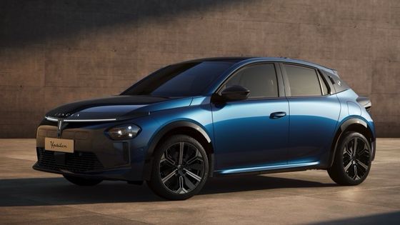 Das erste Elektroauto von Lancia Ypsilon mit Frontmotor für 154 PS und 260 Nm.