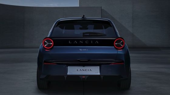 Das erste Elektroauto von Lancia Ypsilon mit Frontmotor für 154 PS und 260 Nm.