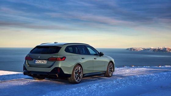 Neueste Elektroauto mit 84,4 kWh Batterie 329 Meilen Reichweite mit 335 PS/430 Nm bei BMW i5 Touring eDrive40 Einzelgeschwindigkeit RWD