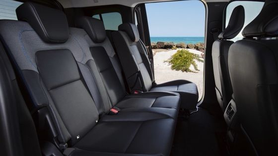 Komfortable Fahrposition und praktische Kabine mit gutem Preis Nissan Townstar MPV Pure Ev mit WLTP 285km