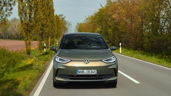 Klassische und neueste Elektroauto Volkswagen ID 3 PRO WLTP 434km Reichweite 150kw ((204P.s) Motorleistung7,6sec Beschleunigung 0-100km/h